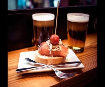 Evening Tapas and Flamenco Tour